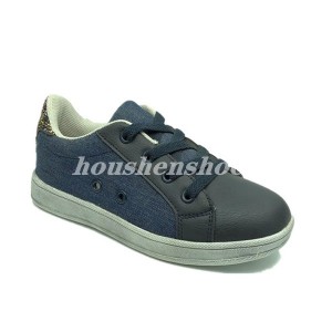 Skateboard shoes kids low cut 15